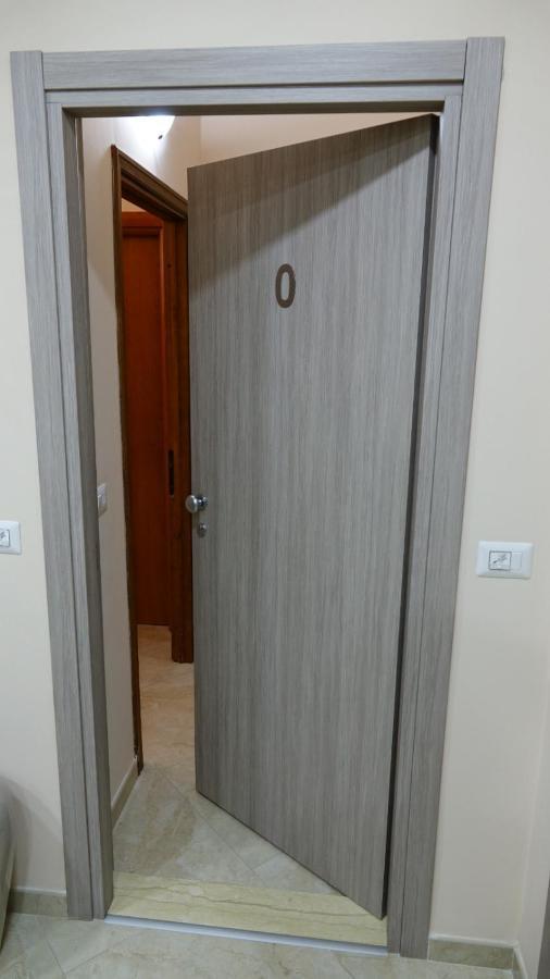 Cairoli Exclusive Rooms & Suite Μπρίντιζι Εξωτερικό φωτογραφία